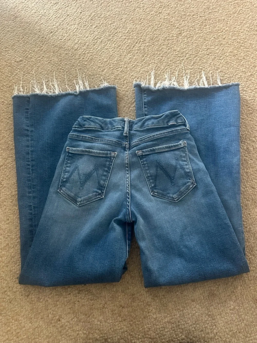 Mother Jeans The Roller Fray - Picture 6 of 7